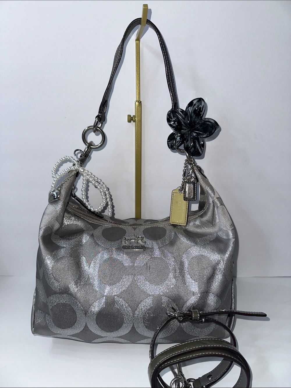 Coach Signature Shoulder Bag Gray & Silver